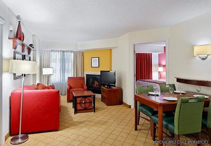 Residence Inn Charlotte Southpark Номер фото