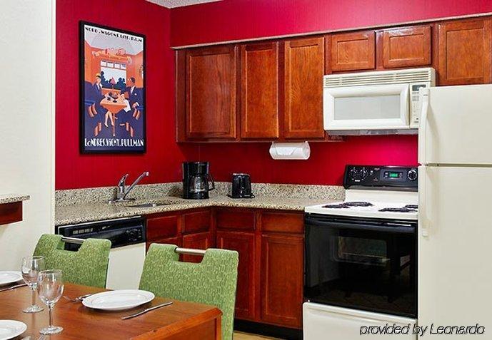 Residence Inn Charlotte Southpark Номер фото