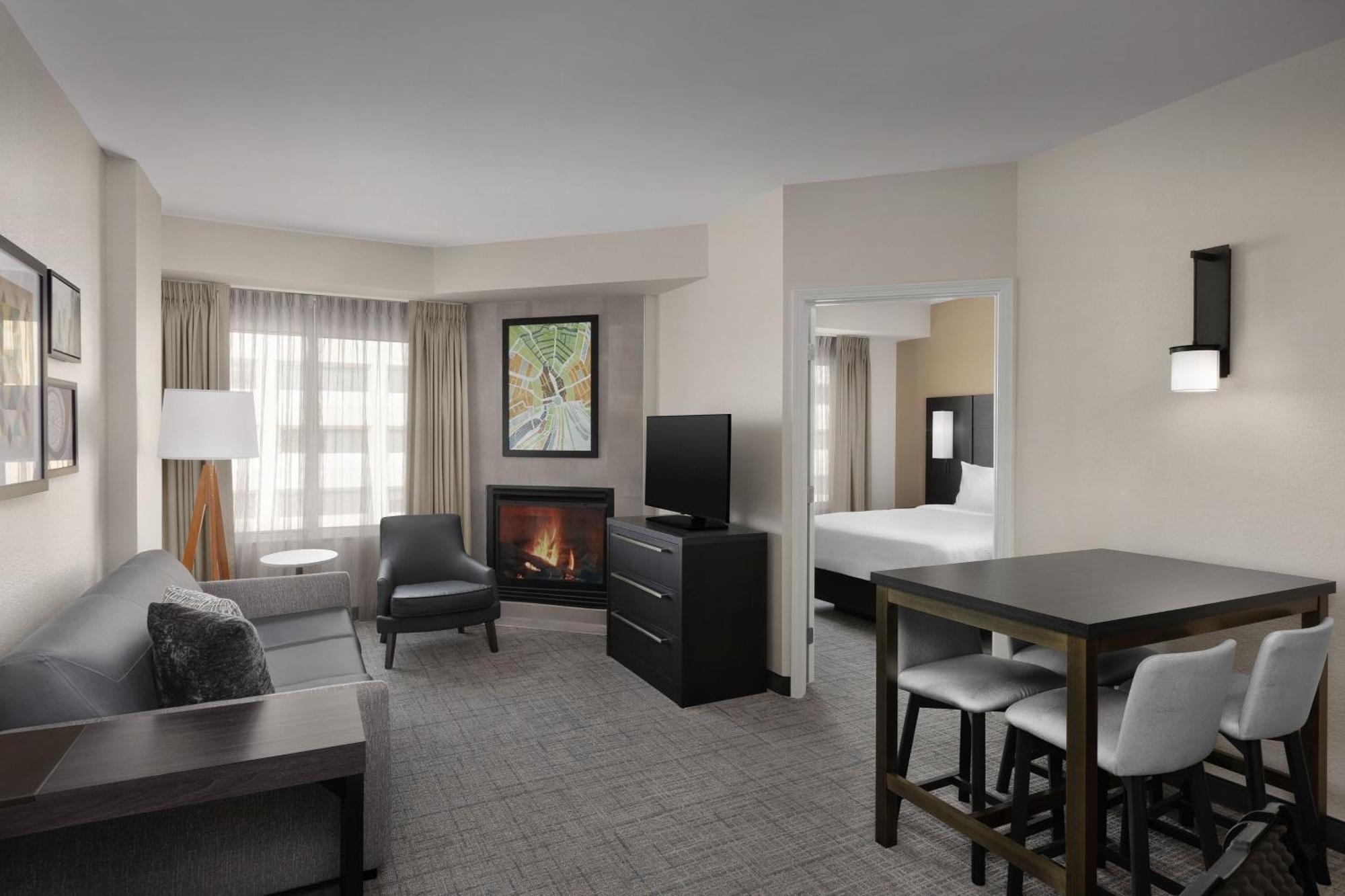 Residence Inn Charlotte Southpark Экстерьер фото